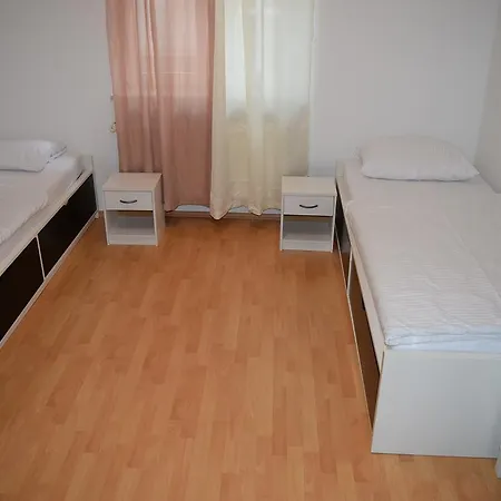 Apartman West *