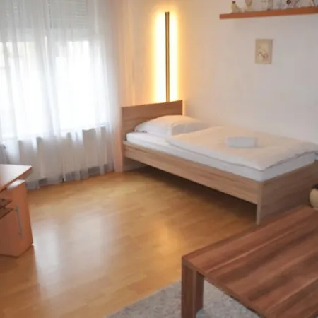 Apartman West